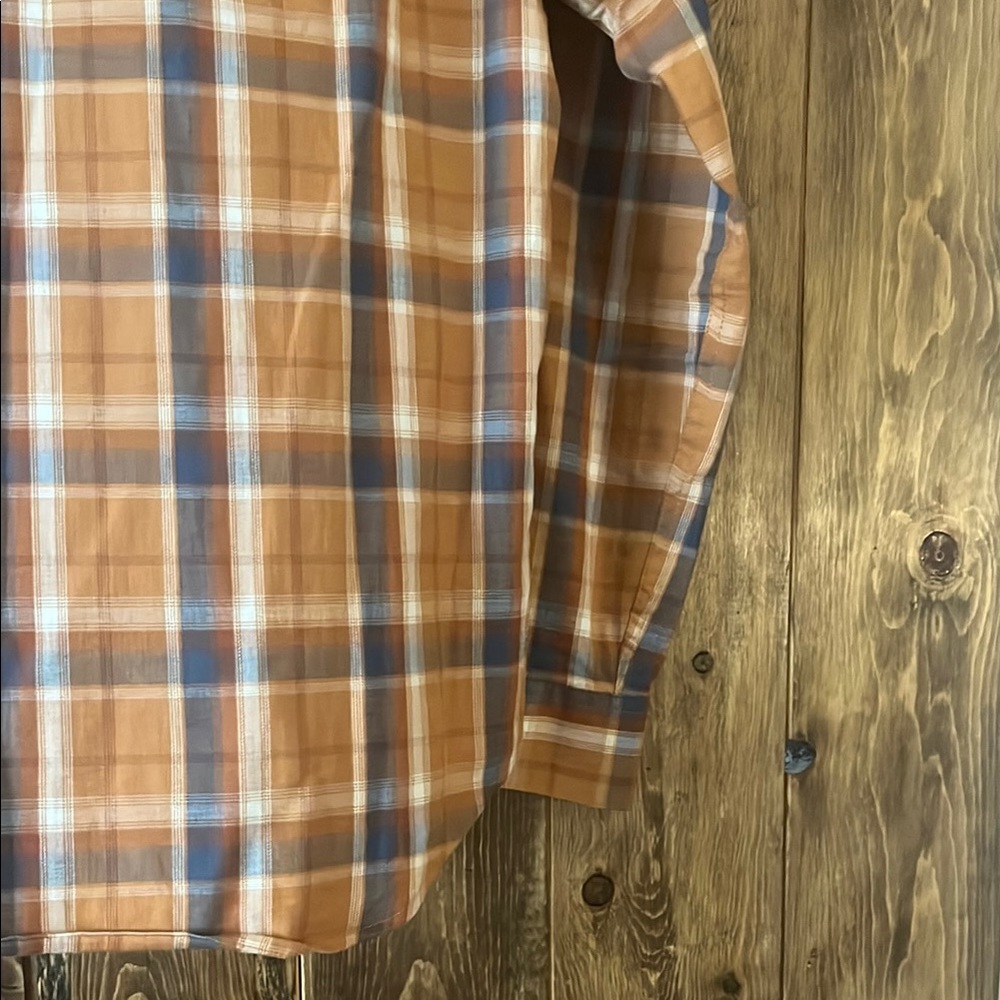 Columbia Orange and Gray Casual Button Down Shirt - Picture 9 of 10